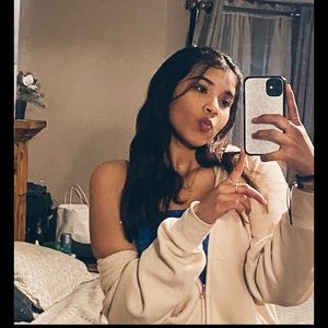 Meet your Posher, Karla